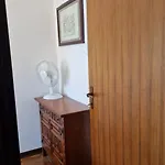 Spazi Generosi In Quartiere Tranquillo - Lila Διαμέρισμα