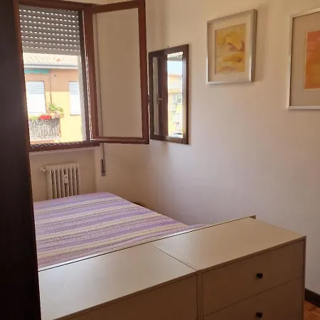 Spazi Generosi In Quartiere Tranquillo - Lila