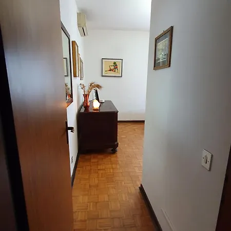 Spazi Generosi In Quartiere Tranquillo - Lila Apartman