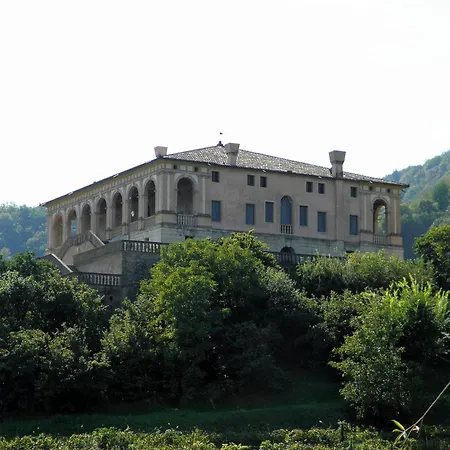 Spazi Generosi In Quartiere Tranquillo - Lila アパート